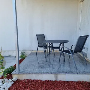 Apartman Sunset, Zaton